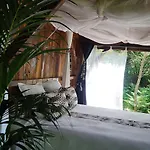 Couette-café Les Landines