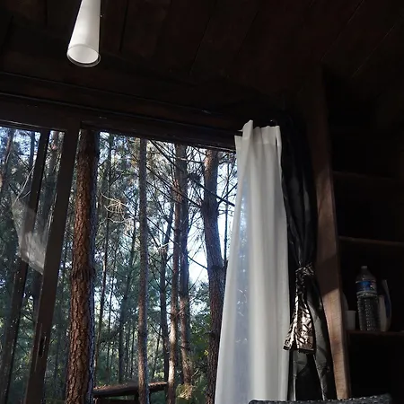 Les Landines Bed & Breakfast